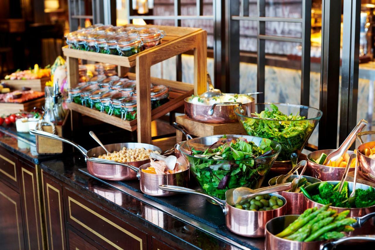 Shangri-La The Shard, London Exteriör bild A salad bar